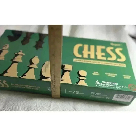 COPY - Wooden Chess Set - 2 Extra Queens, Folding Board Regal Games 15 Inch NEW… - Picture 7 of 8